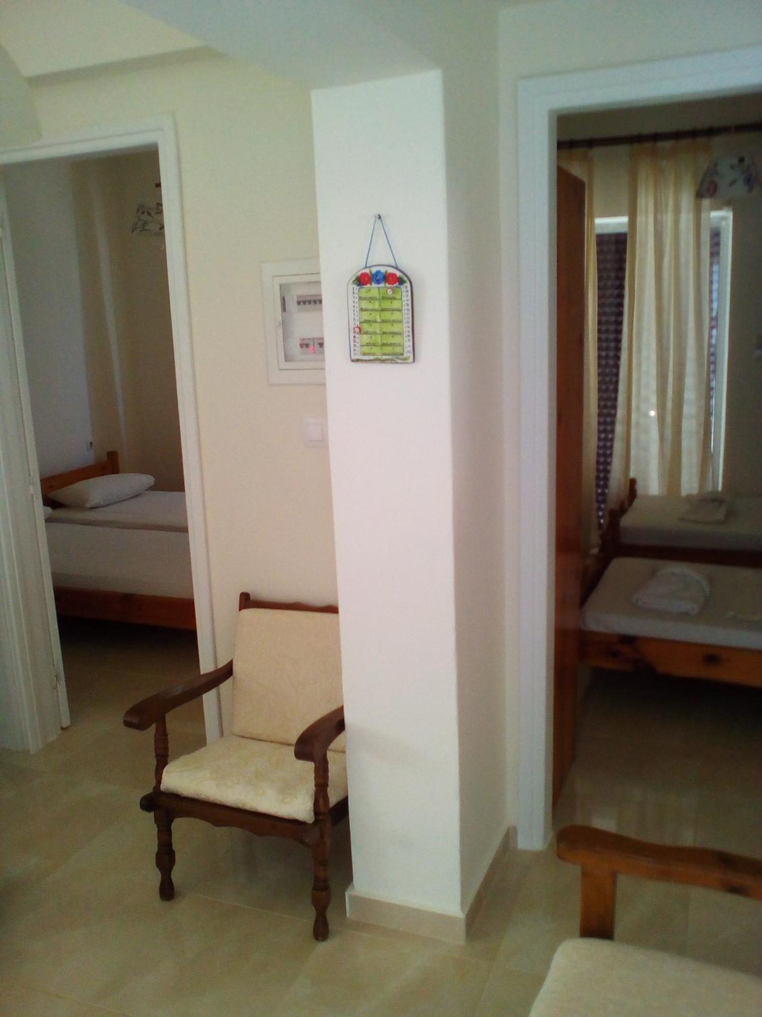 קרפאטוס Mina Apartments מראה חיצוני תמונה