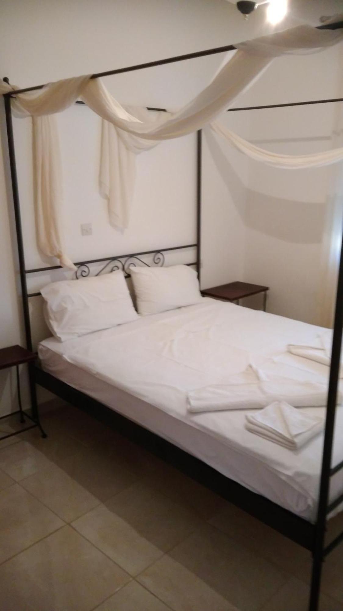 קרפאטוס Mina Apartments מראה חיצוני תמונה