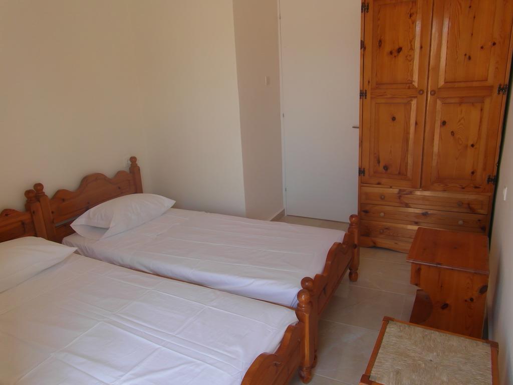 קרפאטוס Mina Apartments מראה חיצוני תמונה